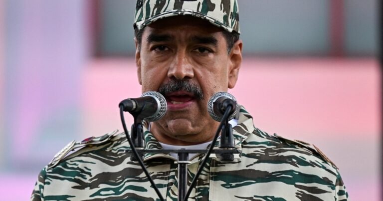 Venezuela Stuur Troepen naar Colombiaanse Grens terwijl Amerikaanse Schepen Carteloperatie Ondersteunen