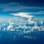 Veranderingen in de hoogte van de wolken hebben minimale invloed op de klimaatgevoeligheid van de aarde