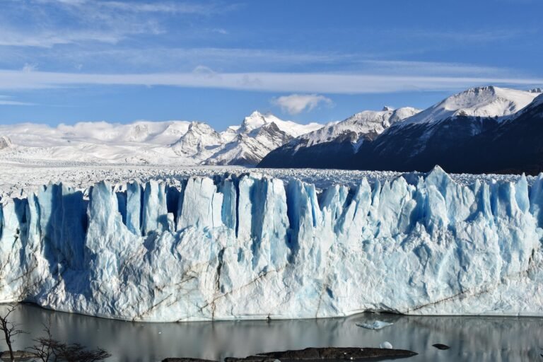 Versnelling van het terugtrekken van de Perito Moreno-gletsjer baart zorgen over toekomstige stabiliteit