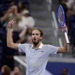 Voormalig nummer 1 Medvedev reageert fel na mediablunder tijdens verlies op US Open