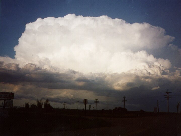 Wetenschappers volgen bliksem 'vervuiling' in real time met behulp van NASA-satelliet