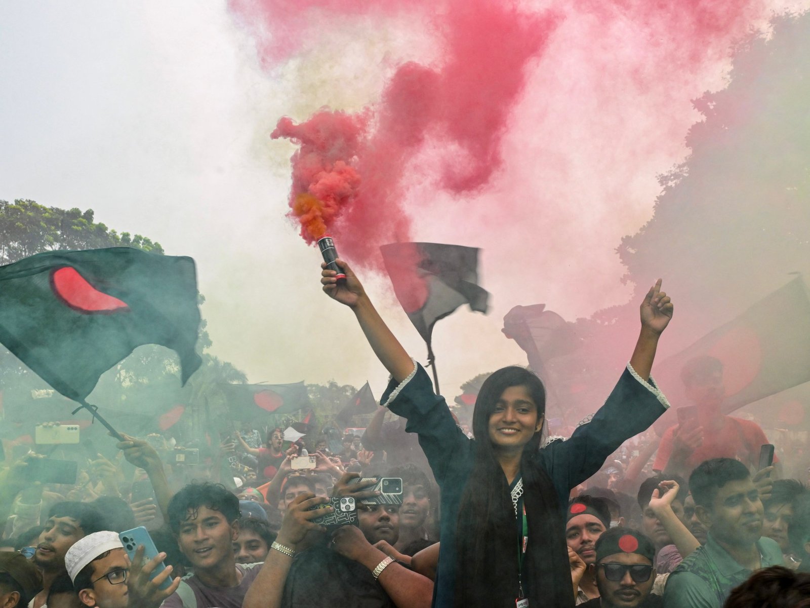 Yunus Aankondiging van Nationale Verkiezingen op de Verjaardag van de Revolutie in Bangladesh