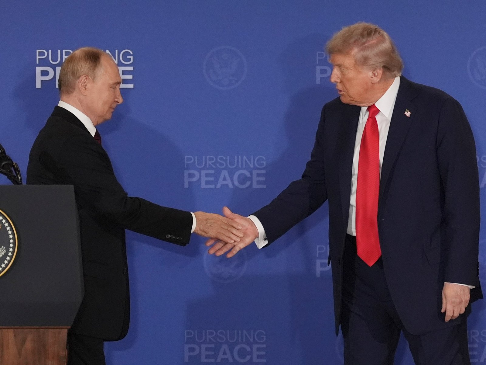 ‘Een narcist voeden:’ Oekraïne kijkt terug op de Trump-Poetin-top