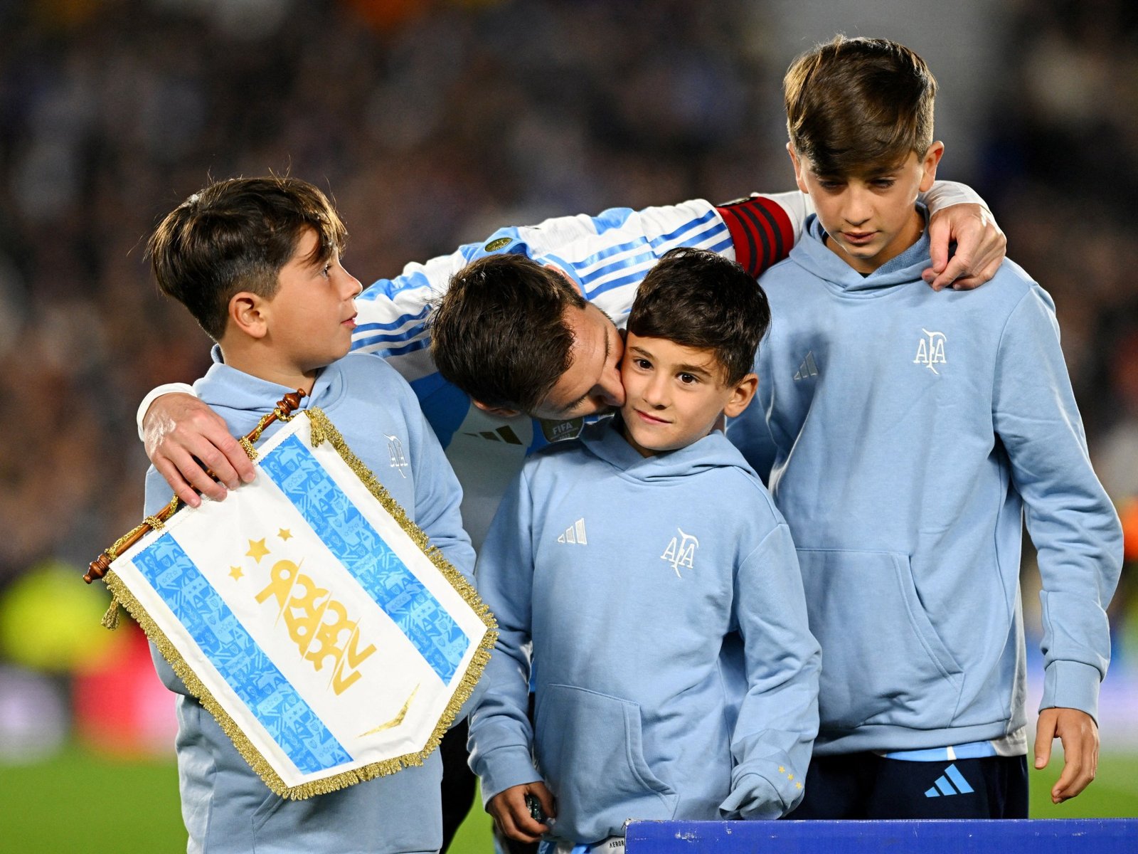 Emotionele Afscheid van Messi: Wereldbeker Dubbel voor Argentinië