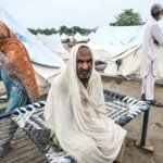Foto's: Vijfhonderdduizend evacuees door overstromingen in het oosten van Pakistan