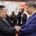 Kim en Xi prijzen de band terwijl Noord-Korea belooft China's belangen te beschermen