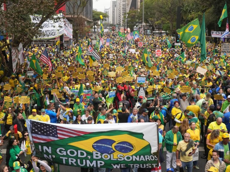 Massale demonstraties voor Bolsonaro in Brazilë voor uitspraak in coupproces