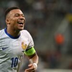 Mbappé Gelijk met Henry terwijl Frankrijk Makkelijk Over Oekraïne Heen Vaart in WK-Wedstrijd