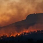 Mensenlijke Activiteiten Verlengen Vuurseizoenen Wereldwijd