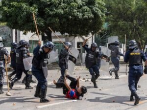 Negenenveertig doden bij protesten in Nepal tegen corruptie en internetverboden