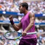 Nummer 2 geplaatste Carlos Alcaraz bereikt moeiteloos de halve finale van de US Open tegen Jiri Lehecka