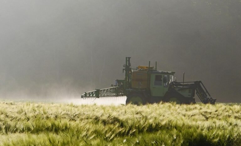 Onderzoek wijst uit dat enkele internationale pesticidenbeleid mogelijk beïnvloed worden door onvoldoende kwaliteitsanalyse