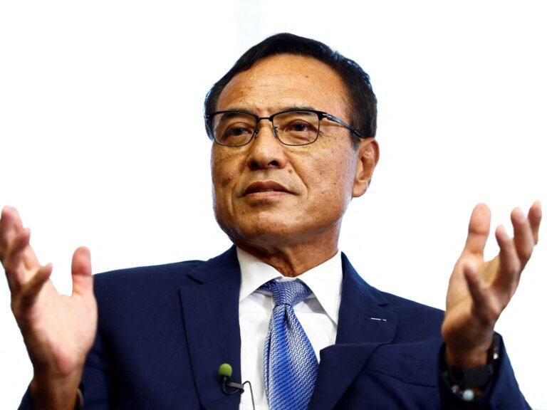 Suntory CEO Treedt Af na Aankoop van Mogelijk Illegale Supplementen