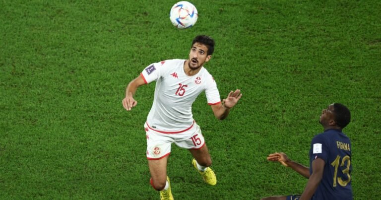 Tunesië verzekert zich van deelname aan het WK 2026 met late overwinning in Equatoriaal-Guinea