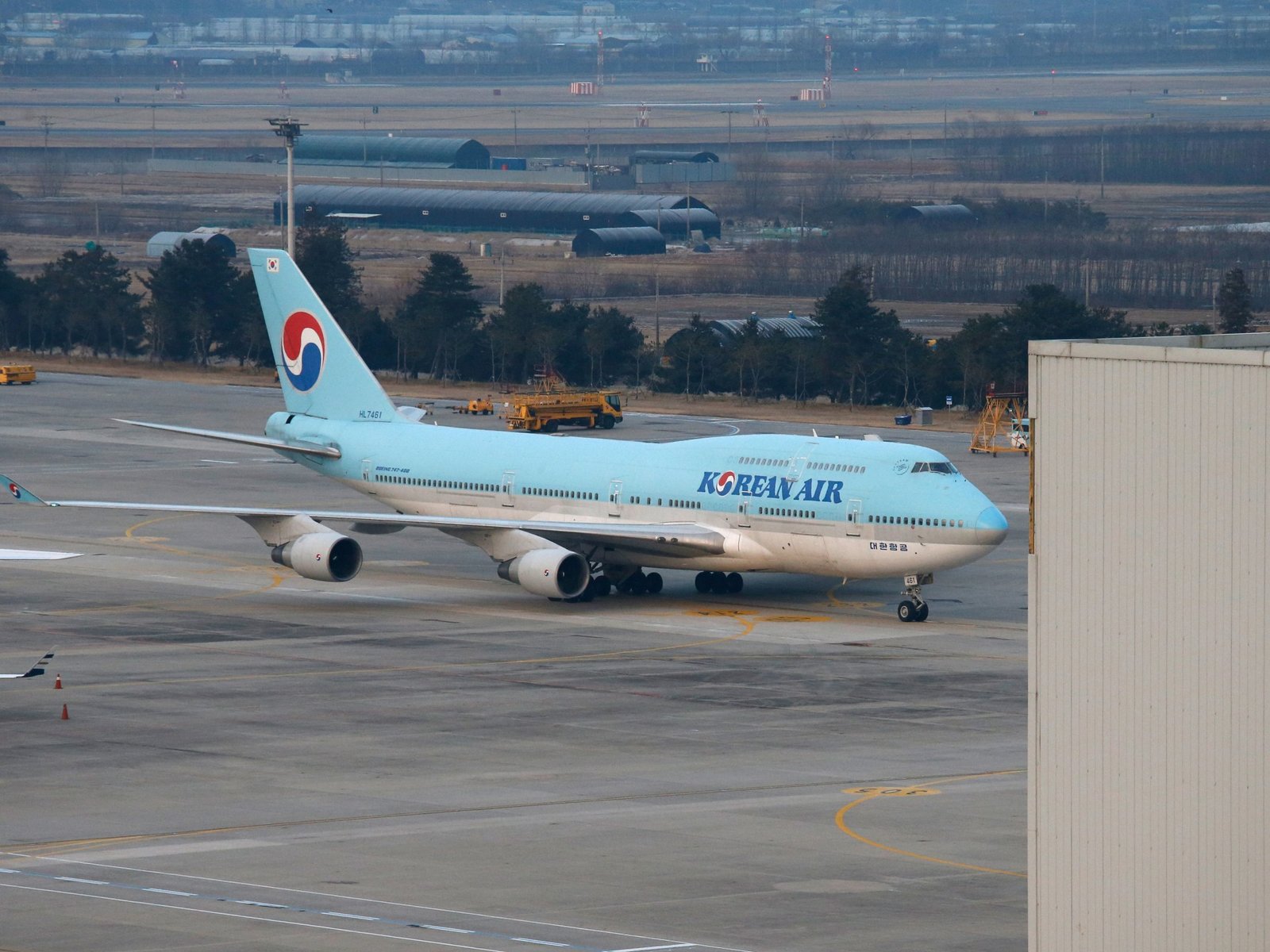 Zuid-Korea Stelt Vliegtuig Beschikbaar voor Werknemers Vastgehouden bij Amerikaanse Immigratieactie