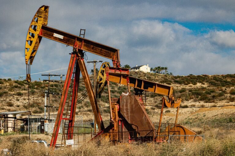 Studie onthult: Fossiele brandstofbedrijven beheersen slechts 1,42% van de wereldwijde hernieuwbare energieprojecten