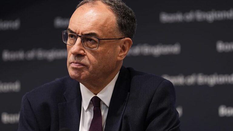 BoE Handhaaft Rente op 4% te midden van Vertraging in de Economie