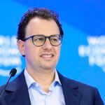 Anthropic Overweegt Voorbereidingen voor Beursgang te Midden van Toenemende Concurrentie in AI