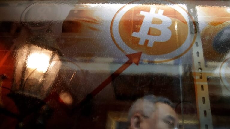 December Afrekening voor Crypto: Marktverliezen Verdiepen Terwijl Beleggers Zich Terugtrekken