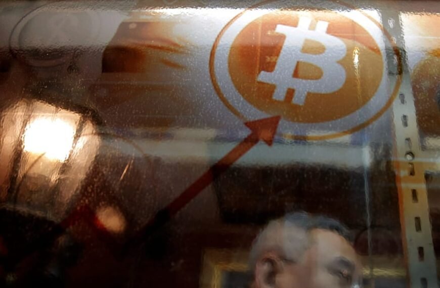 December Afrekening voor Crypto: Marktverliezen Verdiepen Terwijl Beleggers Zich Terugtrekken