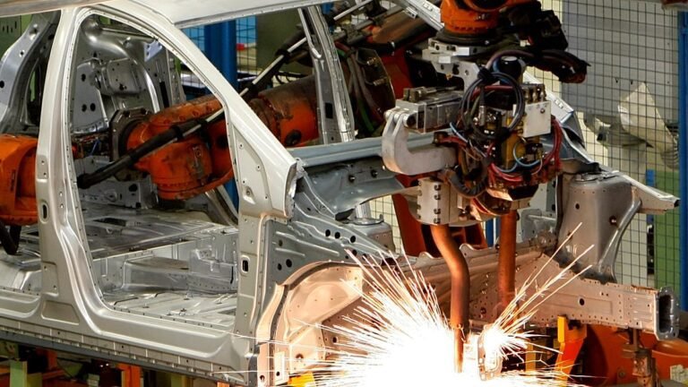 Duitse productie krimpt opnieuw: Bedreigt dit de groei van de eurozone?