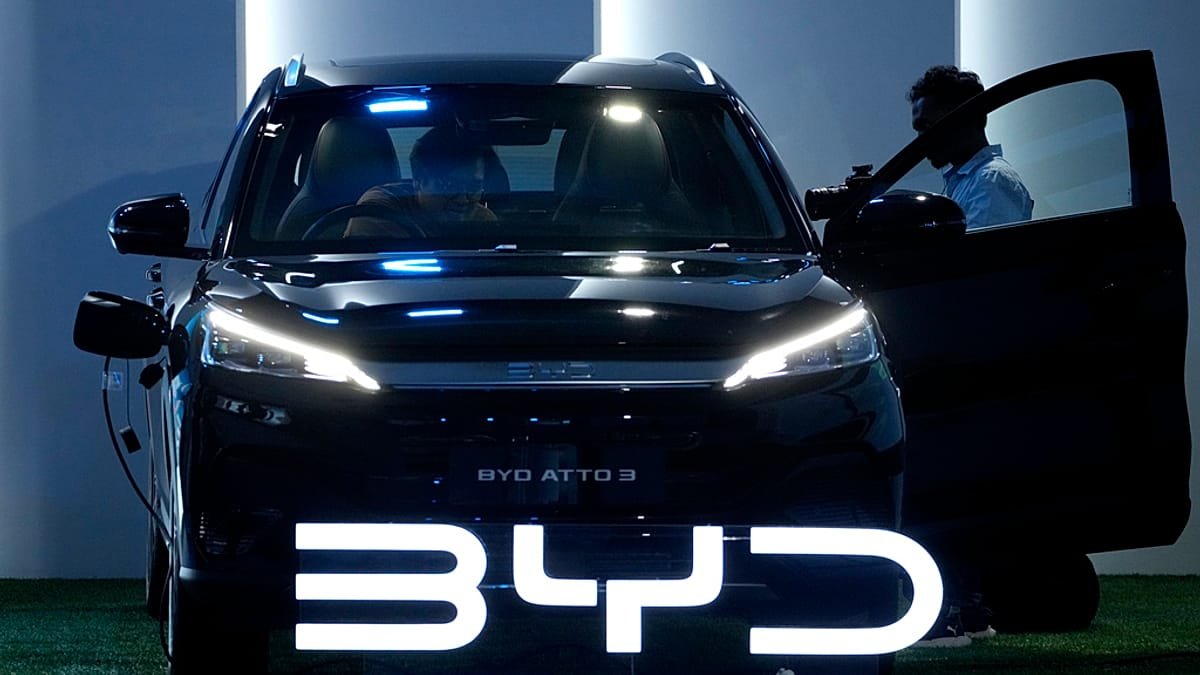 BYD Overtreft Tesla Terwijl China de Wereldwijde EV-race Hervormt