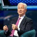 Trump daagt CEO van JPMorgan voor de rechter: Wie beschuldigt 'linkse' banken van uitsluiting?