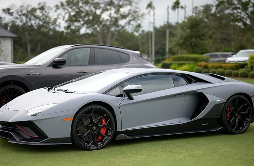 Lamborghini CEO: Elektrische voertuigen in de wacht door zwakke vraag naar luxe