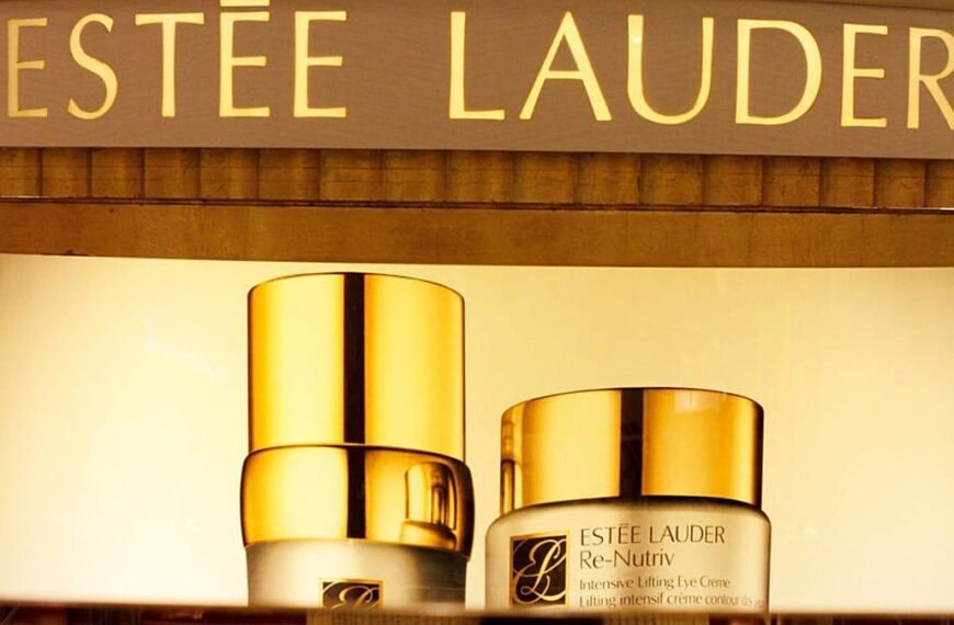 Estée Lauder en Puig in gesprek over €35 miljard fusie van grote cosmeticamerken