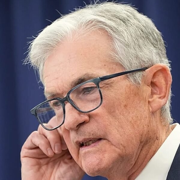 Federal Reserve Overweegt Pauze in Rentekortingen Door Oorlog in Iran die Inflatie Aanjagt