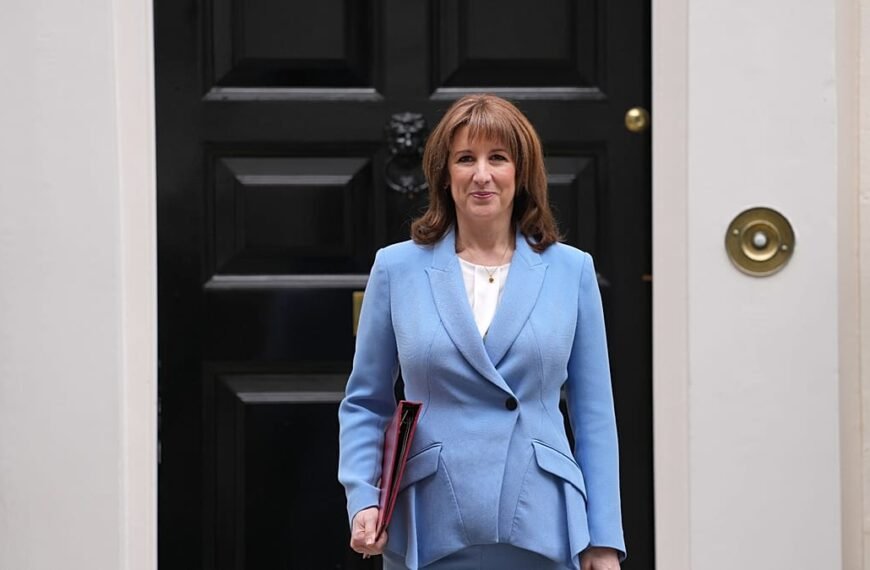 Lenteverklaring: Oorlog in Iran bedreigt kwetsbaar economisch herstel van het VK