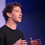 Mark Zuckerberg ontwikkelt AI-bot om Meta te beheren en concurrentie in AI voor te blijven