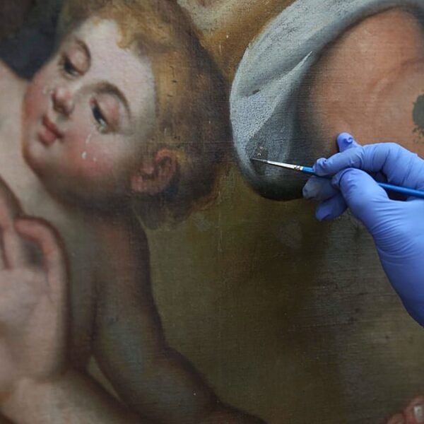 Oude Meesters, Nieuwe Methoden: De Technologie die Kunstrestauratie Transformeert