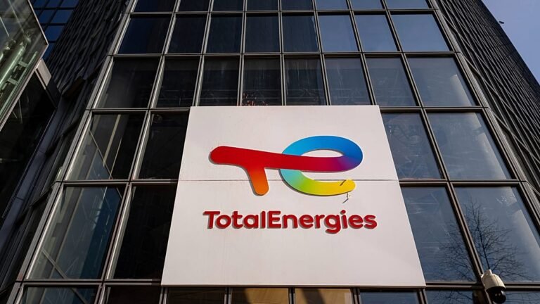 TotalEnergies Behaalt $1 Miljard Winst Door Investeringen in Midden-Oosten Olie Ondanks Oorlogsverstoringen