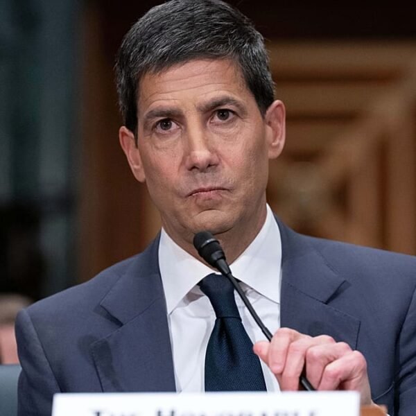 Belangrijke Amerikaanse senator heft blokkade op Fed-voorzitter kandidaat Kevin Warsh