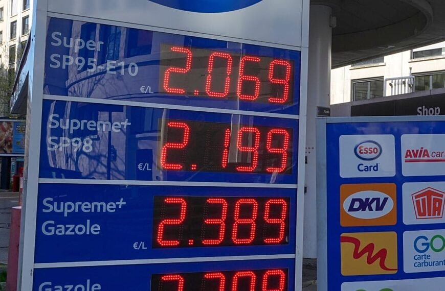 Brandstofprijzen in Europa voor en na de Iran-oorlog: Waar stegen ze het meest?