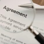 De Kleine Lettertjes van Sociale Media Beperken Mogelijk het Recht van Gebruikers om te Klagen