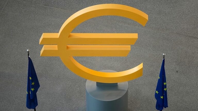 ECB Handhaaft Rente op 2% Te midden van Stijgende Inflatie en Vertraging van de Groei in de Eurozone