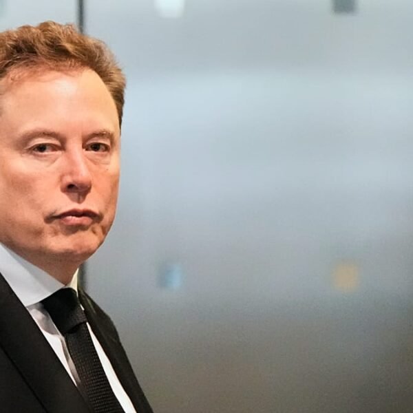 Elon Musk Getuigt in Juridische Strijd met Sam Altman over OpenAI: ‘Stelen van een Goede&hellip;