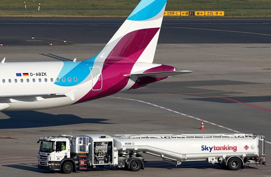 Luchthavenraad waarschuwt: Sluiting van Hormuz brengt grote risico's op brandstoftekorten met zich mee