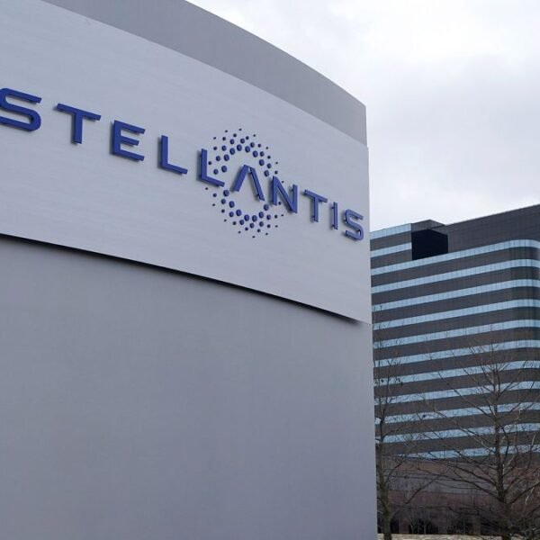 Stellantis roept 77.500 voertuigen terug in Spanje vanwege brandrisico