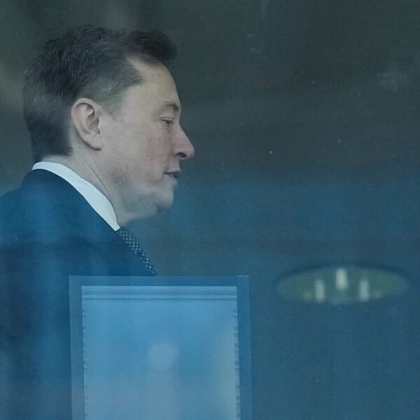 Elon Musk in conflict met advocaat van OpenAI tijdens derde dag van rechtszaak over ChatGPT-ontwikkelaar