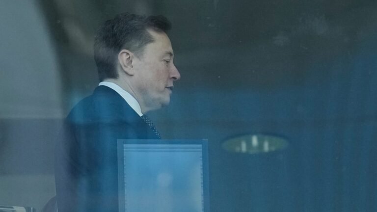 Elon Musk in conflict met advocaat van OpenAI tijdens derde dag van rechtszaak over ChatGPT-ontwikkelaar