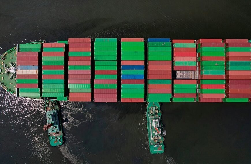 Scheepvaartsector vreest brandstoftekorten die wereldwijd prijzen kunnen verhogen
