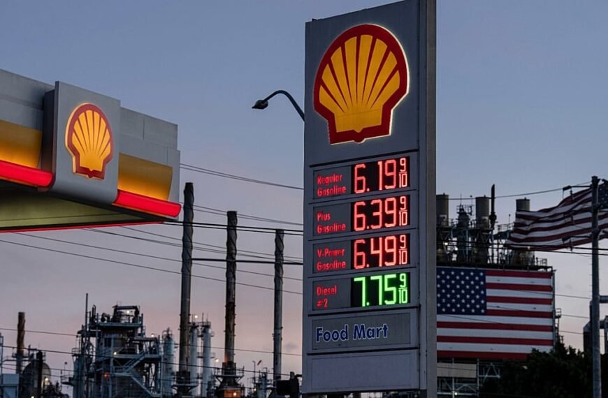 Shell Winst Stijgt Door Oorlog in Iran en Stijgende Olieprijzen