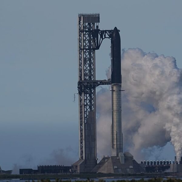 SpaceX stelt raketlancering uit te midden van plannen voor een IPO ter waarde van €1,51&hellip;
