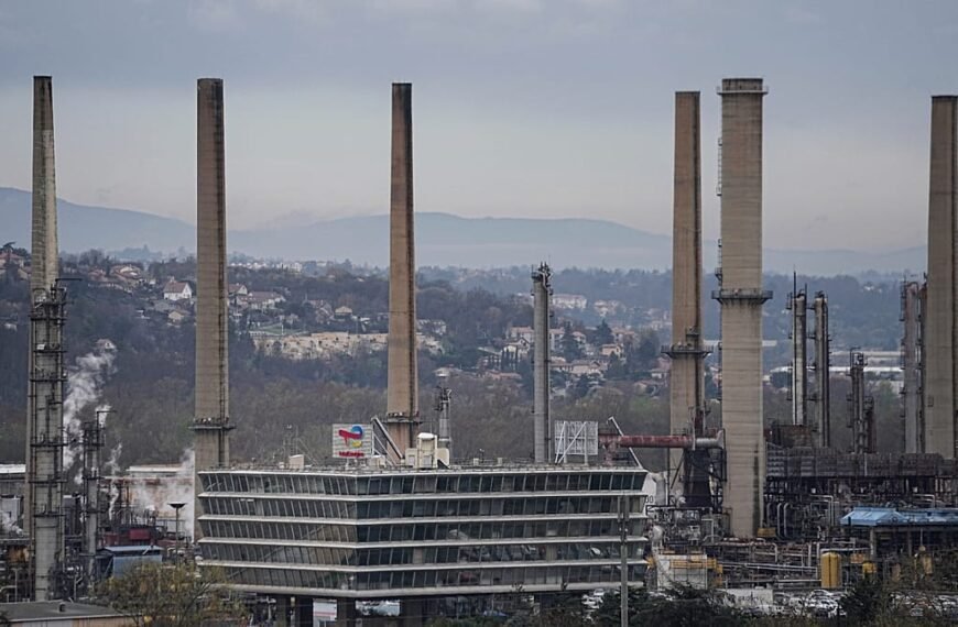 Stijgende energiewinsten hernieuwen oproepen voor een belasting op onverwachte winsten in heel Europa