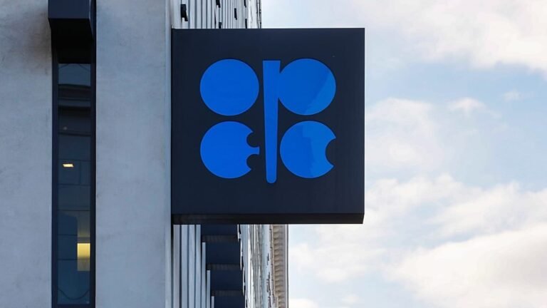 UAE Verlaat OPEC: Strategische Verandering en Nieuwe Uitdaging voor Golfunie Over Oliebeleid